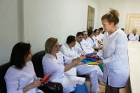 Яна Качальская поздравила коллектив больницы с Международным днём врача 